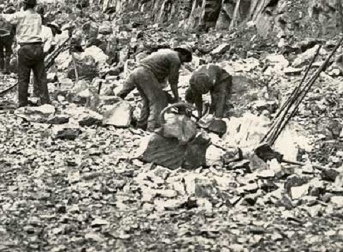 Construction Crew working on
 the Gorge Road -  1920